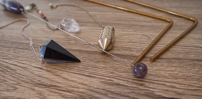 slagruta, Tarotguiderna, veckans Astro-Tarot, Medium, sierska, Vivi Linde, Häxa, Mediumpodden, änglar